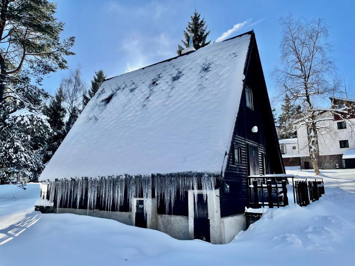 Hotel A Penzion Pegas Vlachovice Exteriör bild
