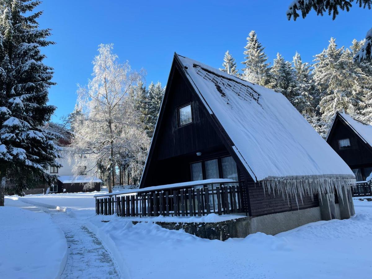 Hotel A Penzion Pegas Vlachovice Exteriör bild